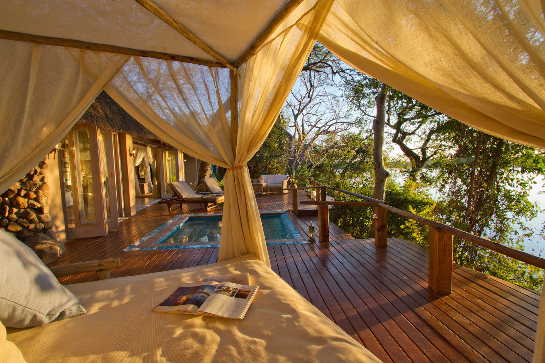 Honeymoon House May2016 001
